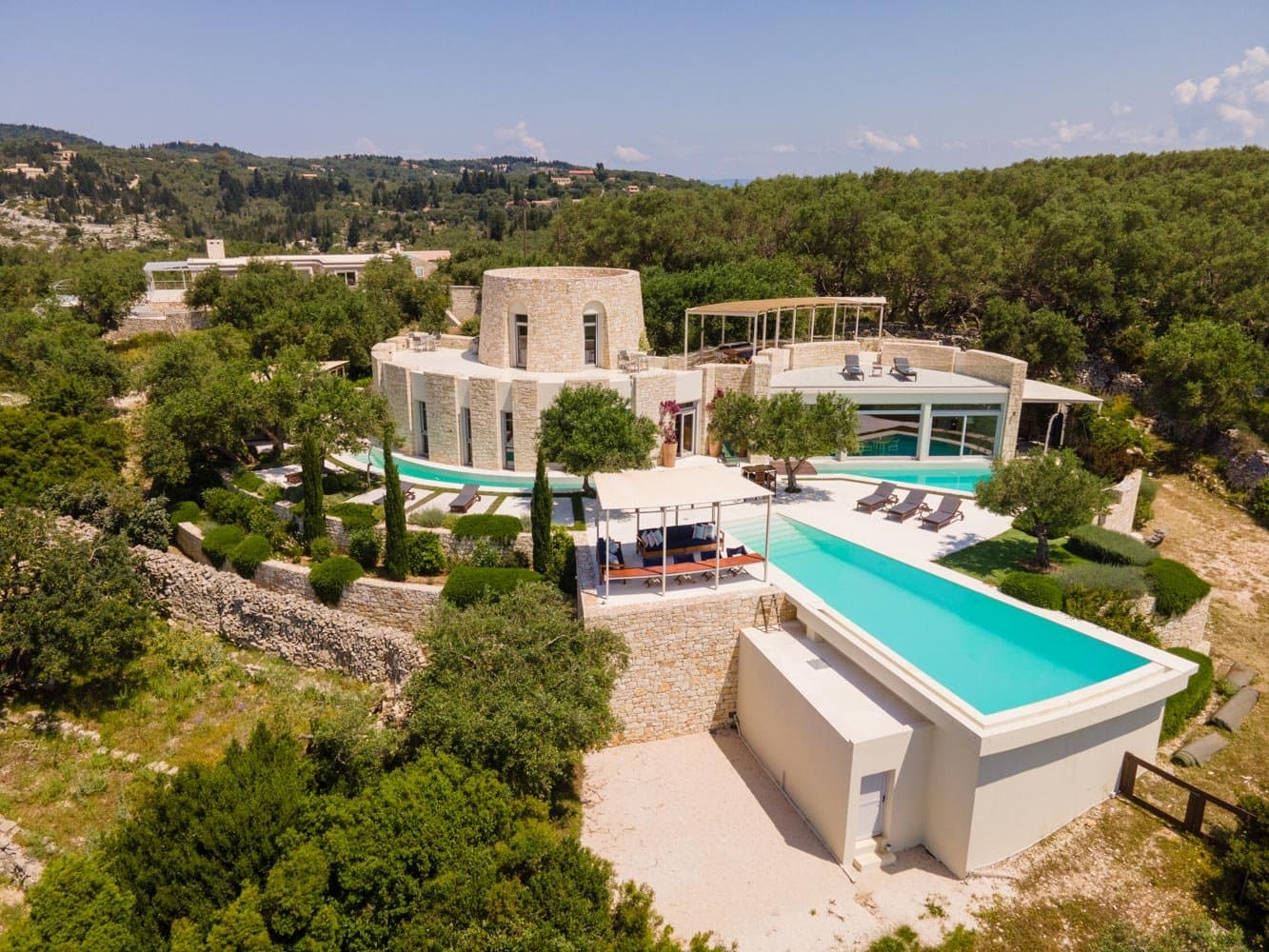 Curved Stone Villa, Infinity Pool & Sea Views